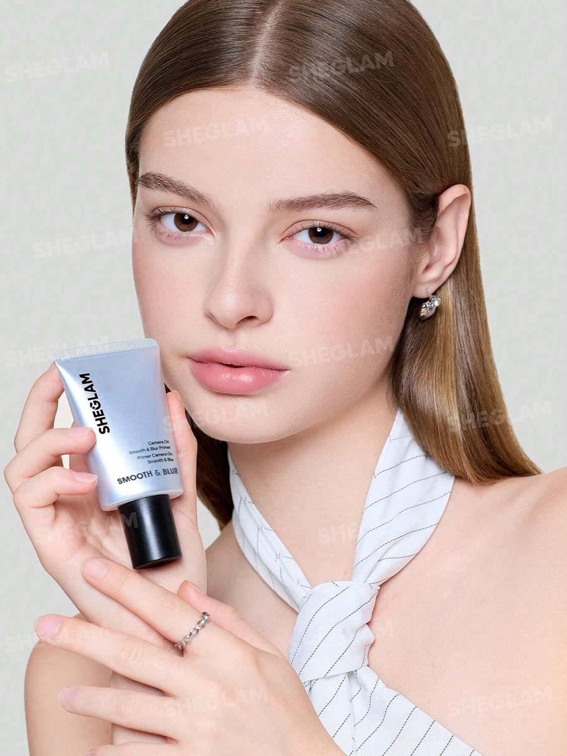 SHEGLAM Camera On Smooth & Blur Primer (Clear) – Pore Minimizing Makeup Base for Smooth Flawless Skin in Pakistan