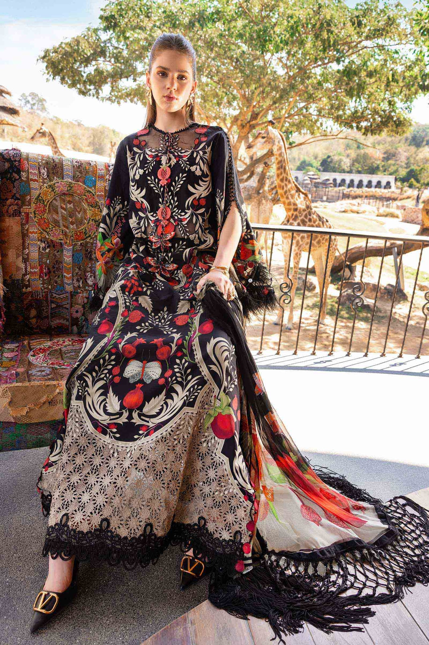 maria b original 3 piece embroidered lawn suit pakistan designer unstitched dress- MPT-2912-B